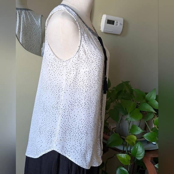 Daniel Rainn Women's Size Small White & Black Embroidered Fringe Tassel Blouse - Picture 5 of 11